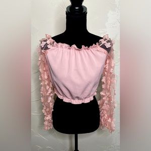 Off the shoulder/cap shoulder delicate bell sleeve crop shirt